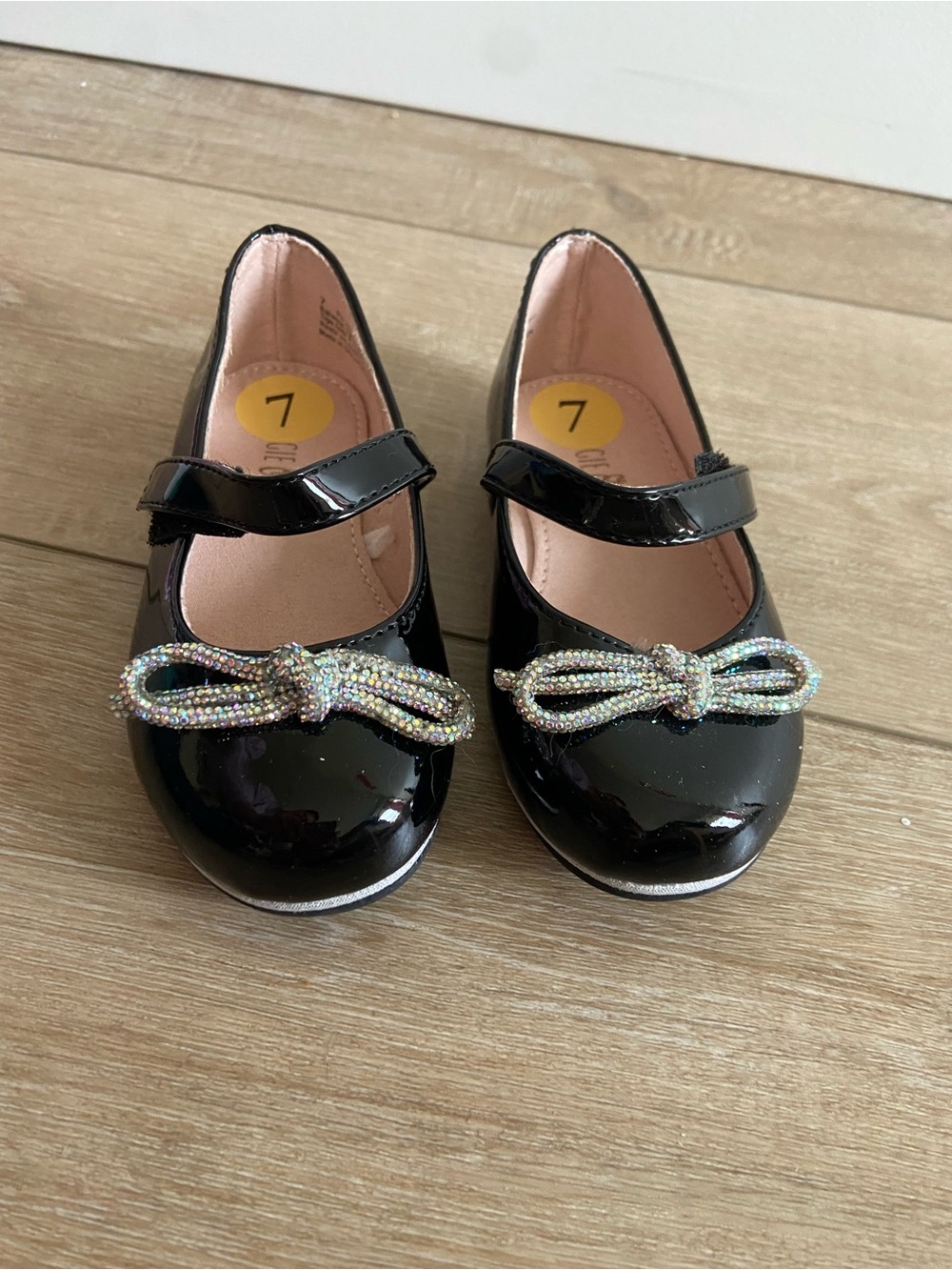 Girls Black Patent Mary Jane Shoes with Sparkle Bow - Size 7